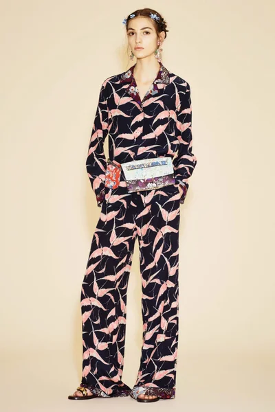 Look 70